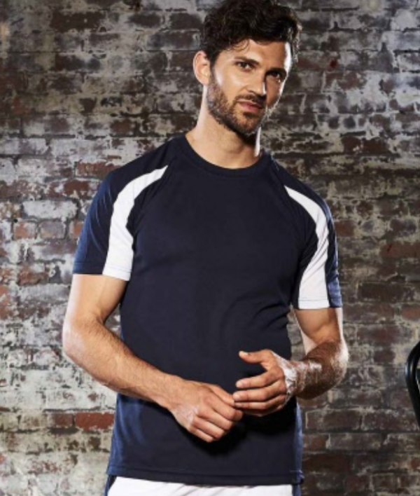 Garis-garis bold dengan kombinasi kontras